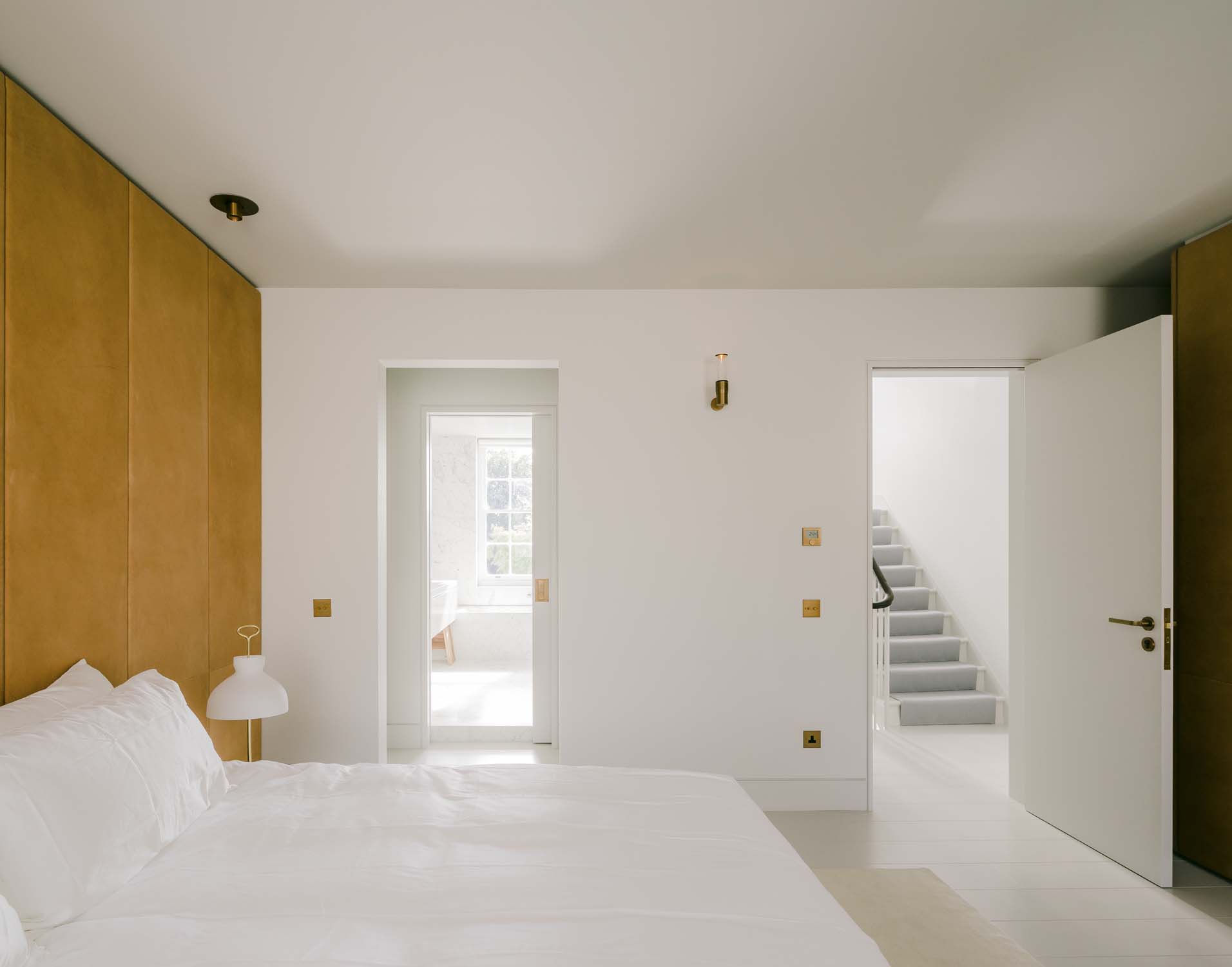 ES_09